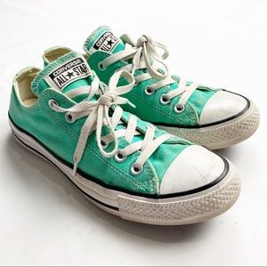 mint green converse low tops